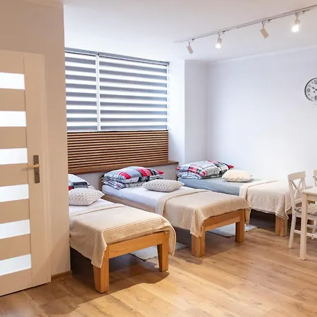 592 2 Apartment *